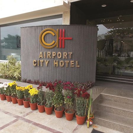 Airport City Hotel Калькутта Экстерьер фото